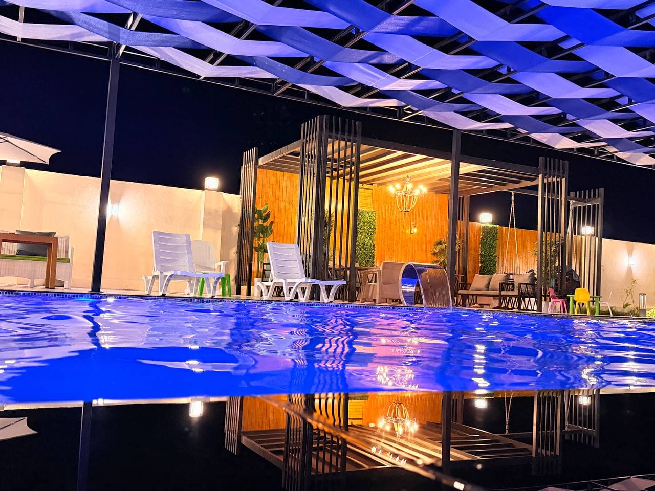 Royal Palace Resort — architecture and interiors